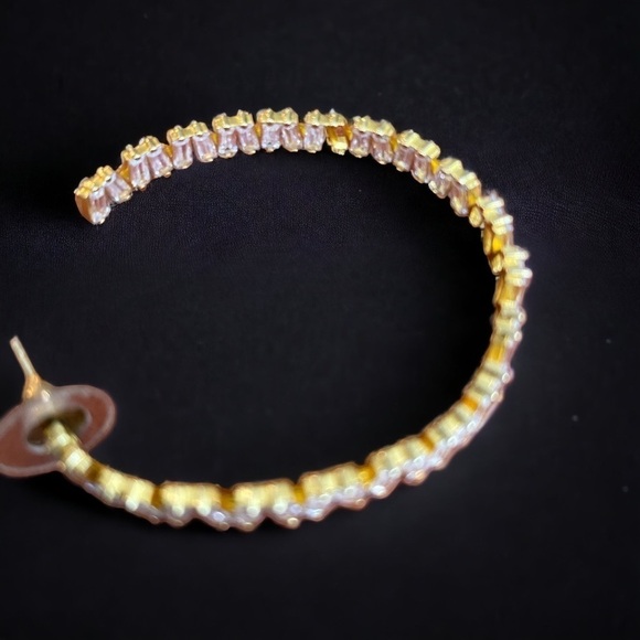 The M Jewelers NY Gold Vermeil Hoop Earrings Emerald Cut Crystal Clusters - Picture 5 of 6